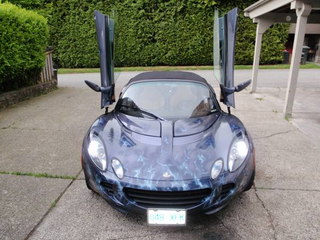 Illustration for article titled This Is The World's Worst Custom Lotus Elise